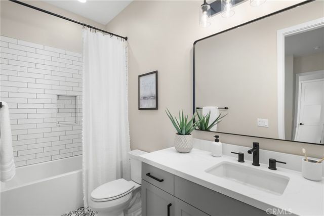 2732 Barcelona, Pismo Beach, CA 93449