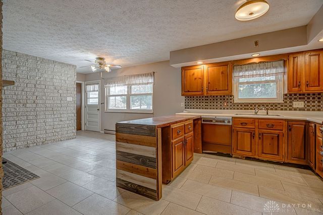 9871 US Route 127, Camden, OH 45311