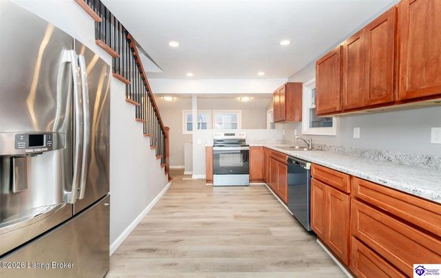 204 W Warfield Street, Elizabethtown, KY 42701