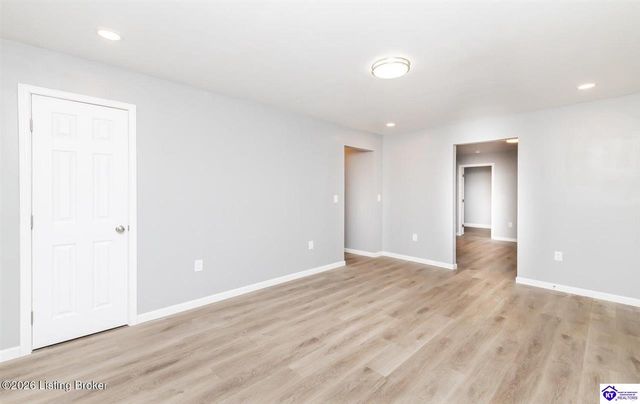 204 W Warfield Street, Elizabethtown, KY 42701