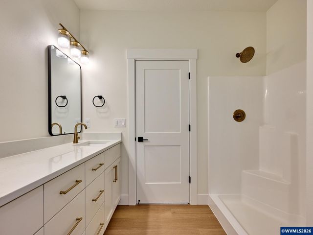 2589 N Lydia Lp, Hubbard, OR 97032