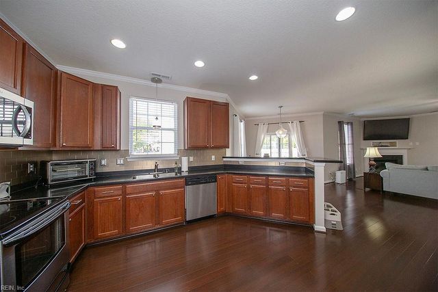 2101 Redgate DR, Suffolk, VA 23434