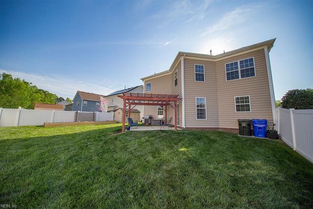 2101 Redgate DR, Suffolk, VA 23434