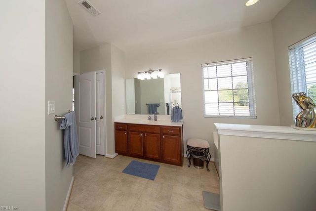 2101 Redgate DR, Suffolk, VA 23434