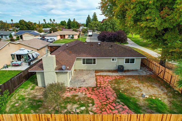 57 Kennelford Cir, Sacramento, CA 95823