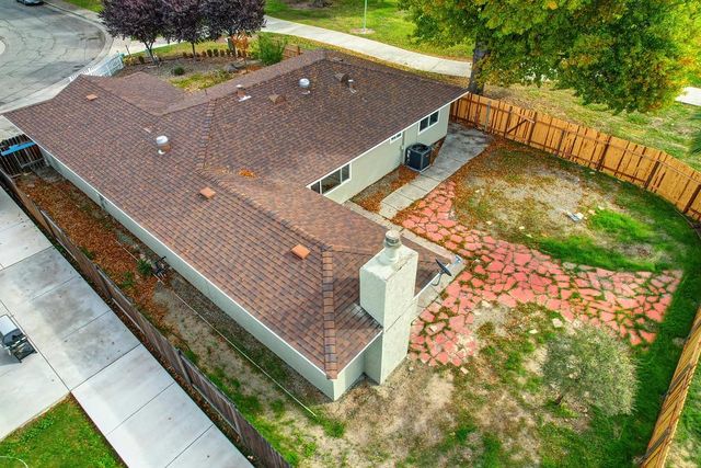 57 Kennelford Cir, Sacramento, CA 95823