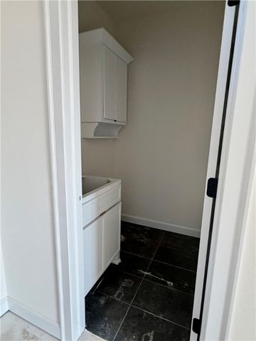 633 Primitivo Avenue, Tontitown, AR 72762