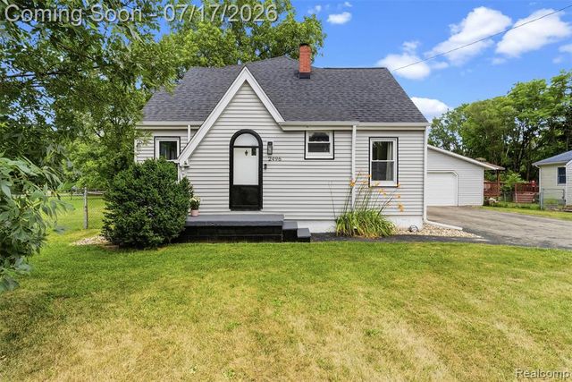 2496 Stockbridge Street, Burton, MI 48509