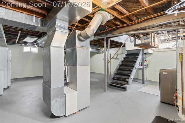 2496 Stockbridge Street, Burton, MI 48509