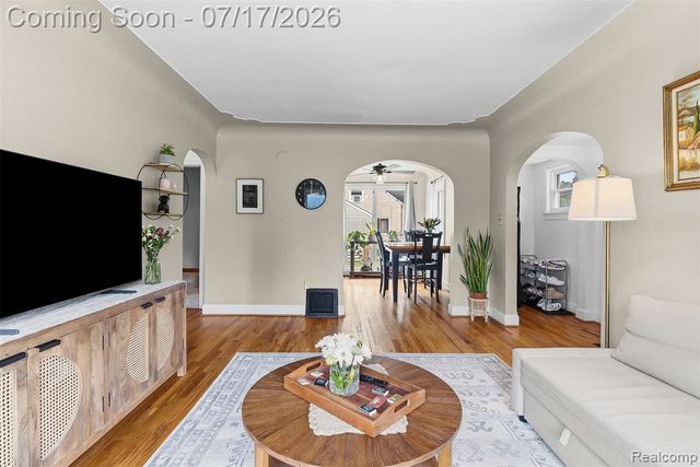2496 Stockbridge Street, Burton, MI 48509