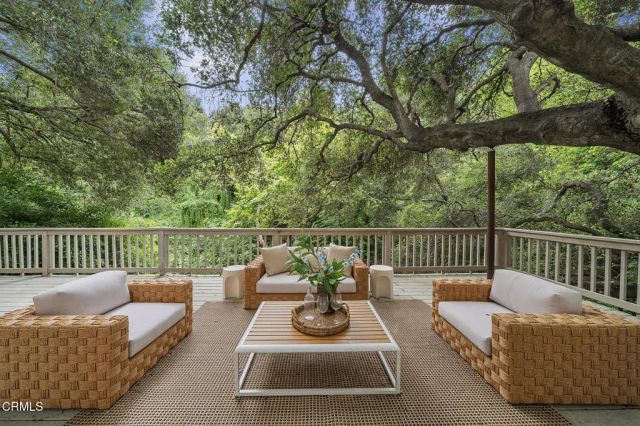 951 Laguna Road, Pasadena, CA 91105