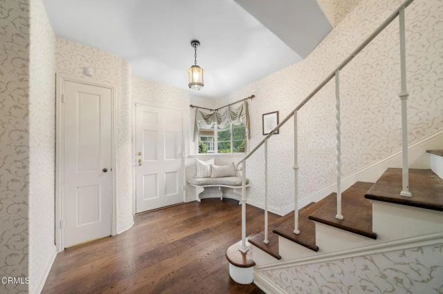 951 Laguna Road, Pasadena, CA 91105