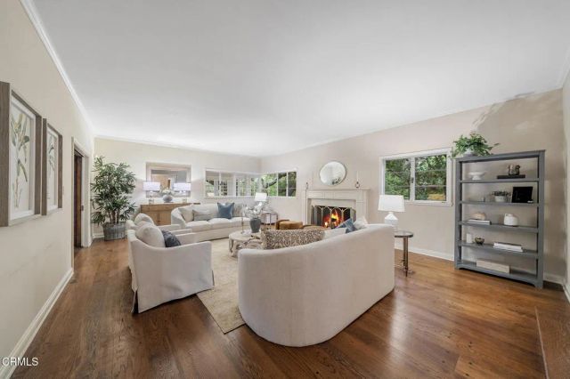 951 Laguna Road, Pasadena, CA 91105