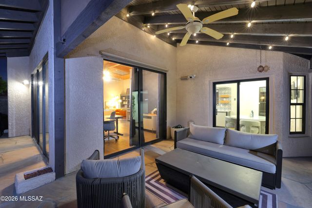 5898 N Misty Ridge Drive, Tucson, AZ 85718