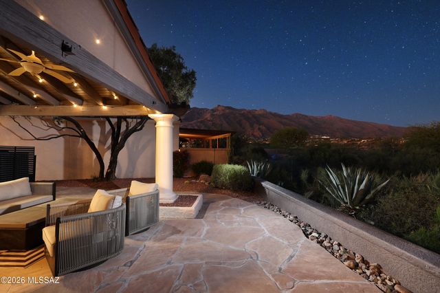 5898 N Misty Ridge Drive, Tucson, AZ 85718