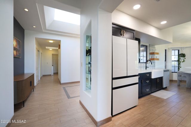 5898 N Misty Ridge Drive, Tucson, AZ 85718