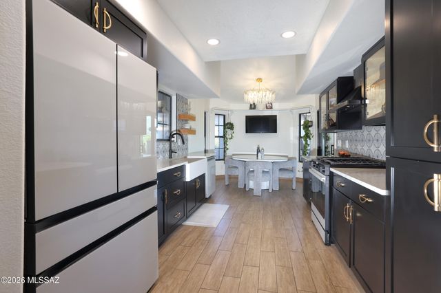 5898 N Misty Ridge Drive, Tucson, AZ 85718