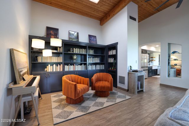 5898 N Misty Ridge Drive, Tucson, AZ 85718