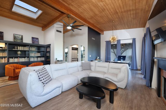 5898 N Misty Ridge Drive, Tucson, AZ 85718