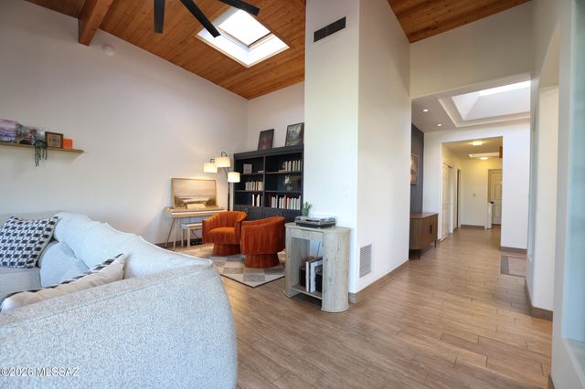 5898 N Misty Ridge Drive, Tucson, AZ 85718