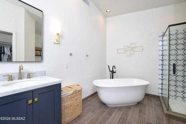 5898 N Misty Ridge Drive, Tucson, AZ 85718