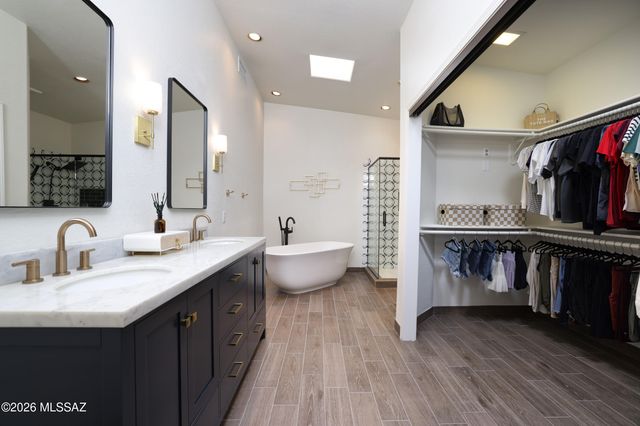 5898 N Misty Ridge Drive, Tucson, AZ 85718