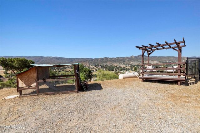 8630 Penhaven, Leona Valley, CA 93551
