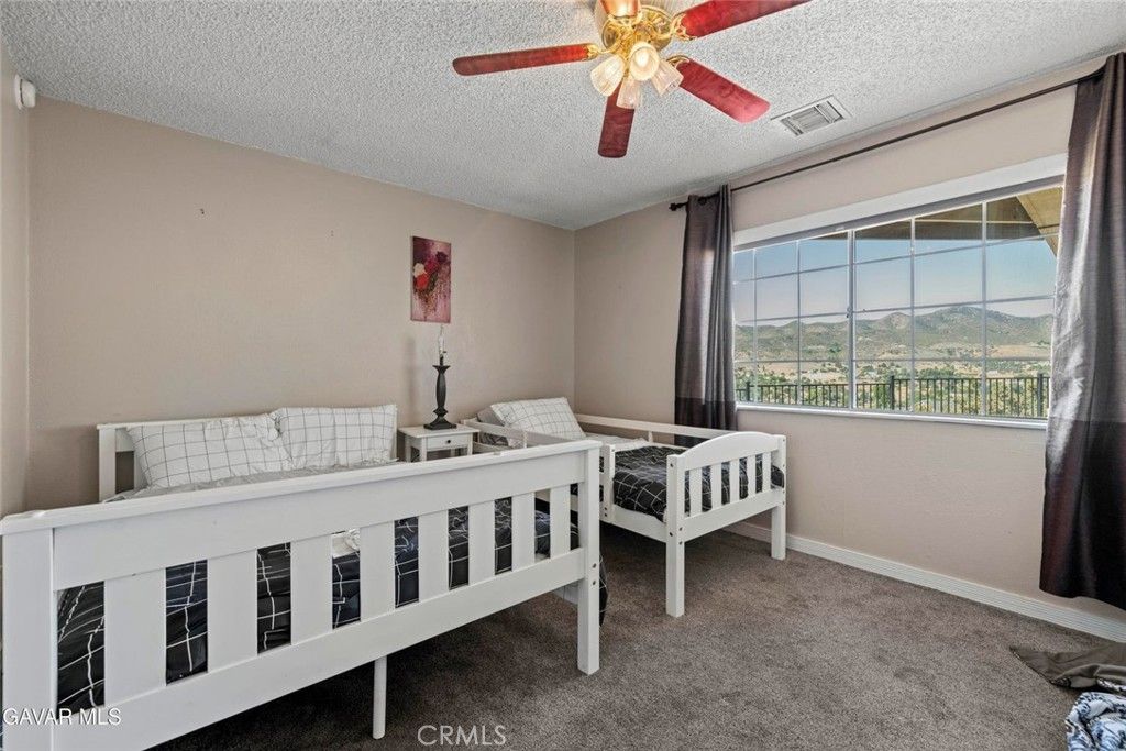 Image 31 of property listing at 8630 Penhaven, Leona Valley, CA 93551
