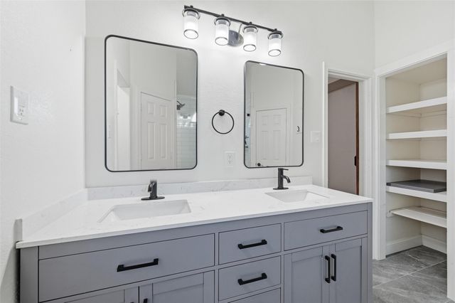 4912 Arborgate Drive, Arlington, TX 76017