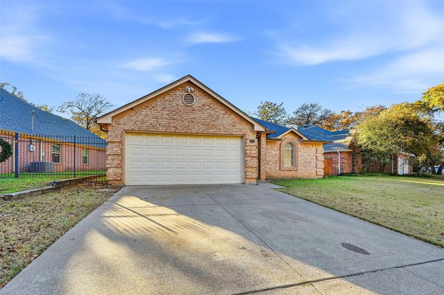 4912 Arborgate Drive, Arlington, TX 76017