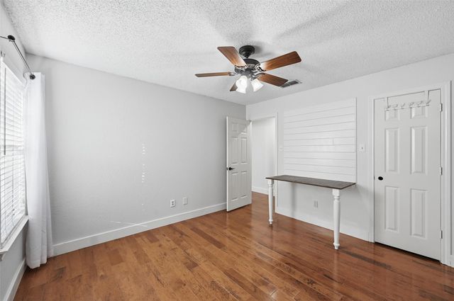 4912 Arborgate Drive, Arlington, TX 76017