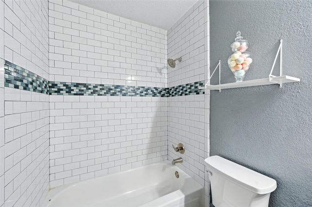 4912 Arborgate Drive, Arlington, TX 76017