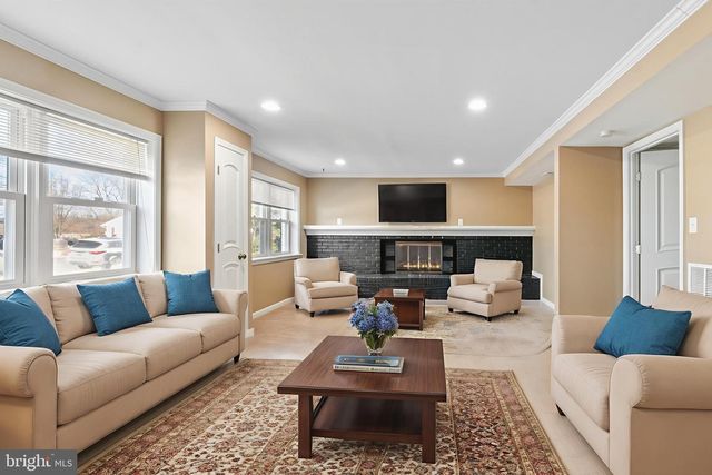 1305 WARWICK DR, Lutherville Timonium, MD 21093