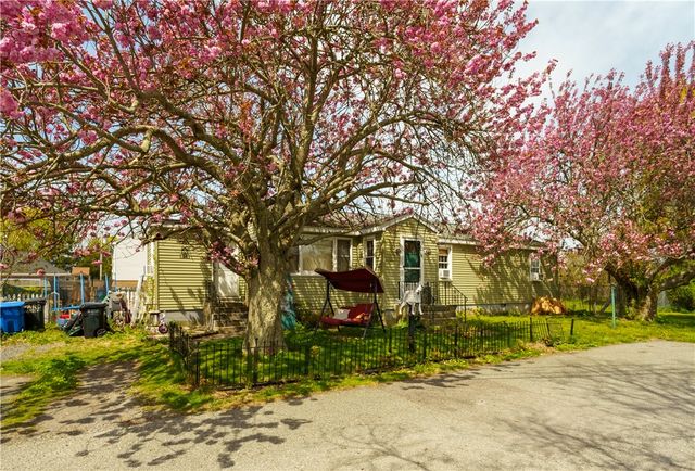 54 Homer Street, Newport, RI 02840