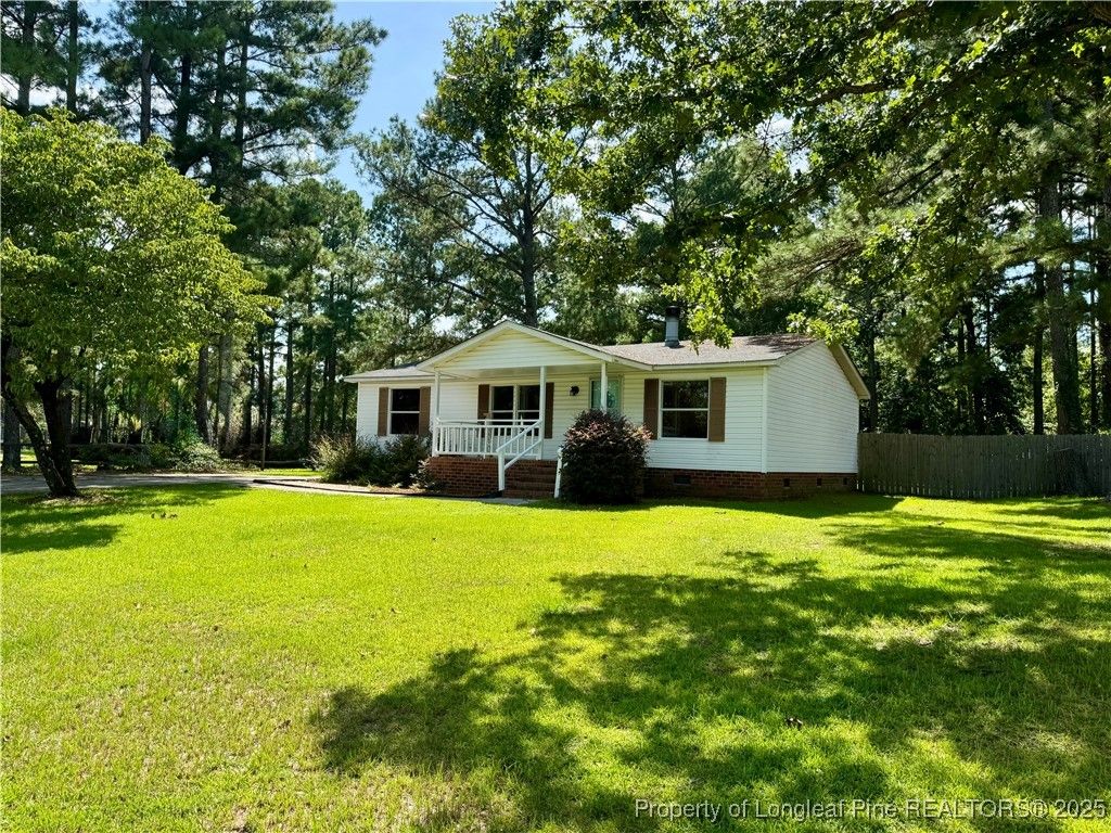 1314 Clan Campbell Drive, Raeford, NC 28376