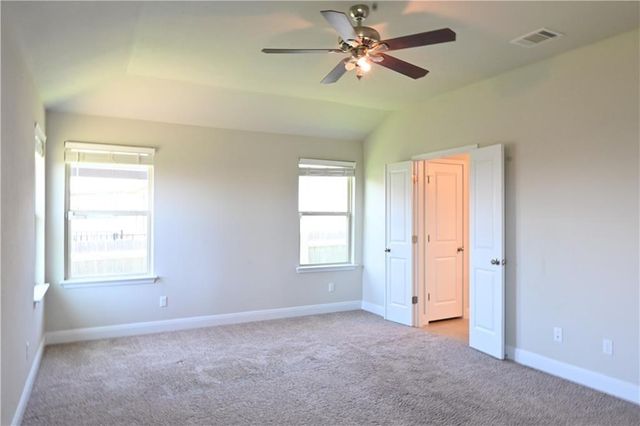 124 Gray Wolf DR, San Marcos, TX 78666