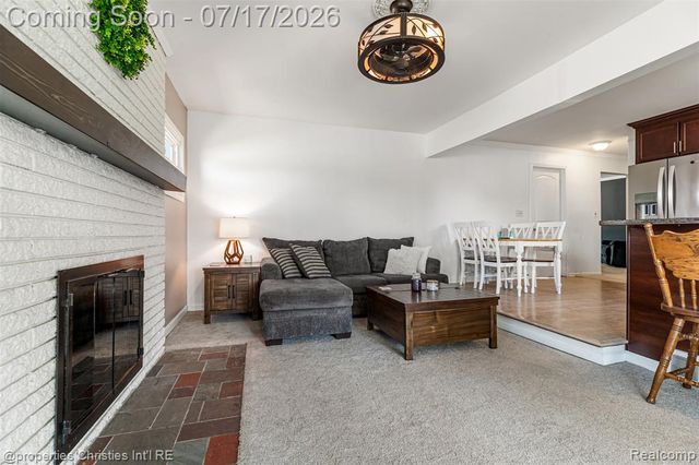 20200 Shores Street, Saint Clair Shores, MI 48080