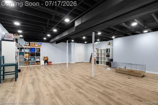 20200 Shores Street, Saint Clair Shores, MI 48080