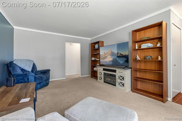 20200 Shores Street, Saint Clair Shores, MI 48080