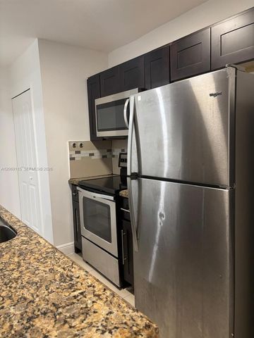 18344 NW 68th Avenue G, Hialeah, FL 33015