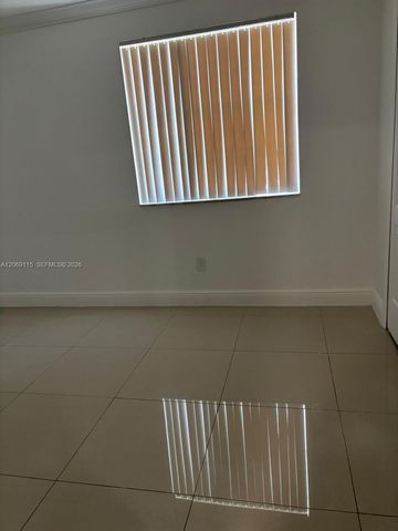 18344 NW 68th Avenue G, Hialeah, FL 33015