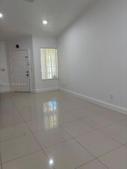 18344 NW 68th Avenue G, Hialeah, FL 33015