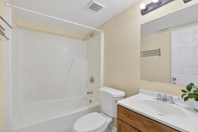 202 RED MAPLE PLACE 202, Brandon, FL 33510
