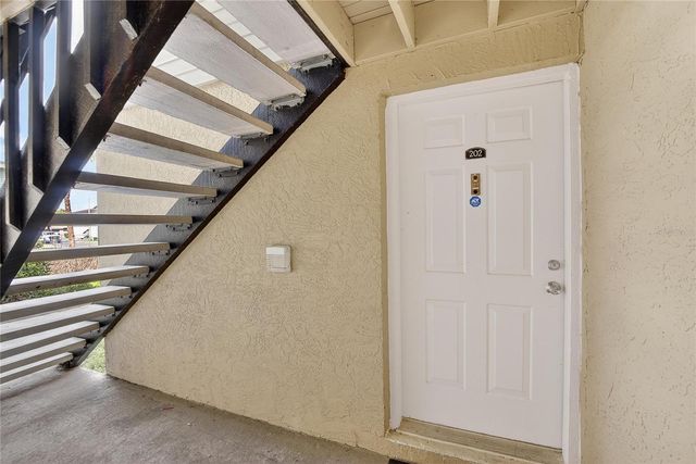 202 RED MAPLE PLACE 202, Brandon, FL 33510