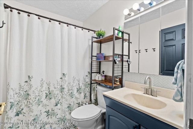 6246 Gardenia Avenue, Lansing, MI 48911