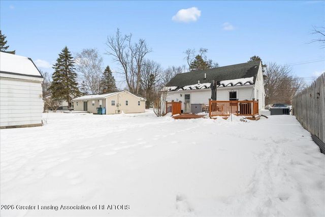 6246 Gardenia Avenue, Lansing, MI 48911