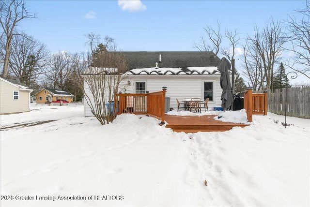 6246 Gardenia Avenue, Lansing, MI 48911