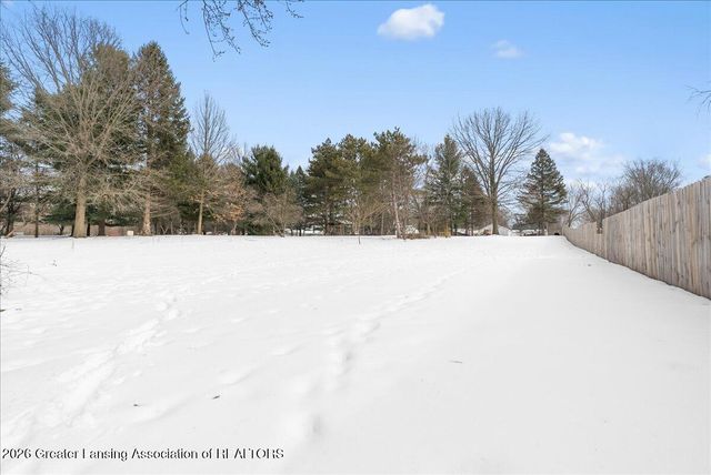 6246 Gardenia Avenue, Lansing, MI 48911