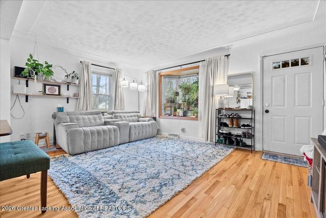 6246 Gardenia Avenue, Lansing, MI 48911