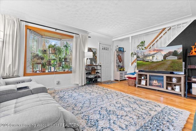 6246 Gardenia Avenue, Lansing, MI 48911